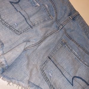 American Eagle High Rise Festival Shorts
